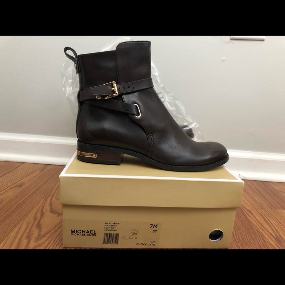 Story Ankle Flat Boot (Leather)